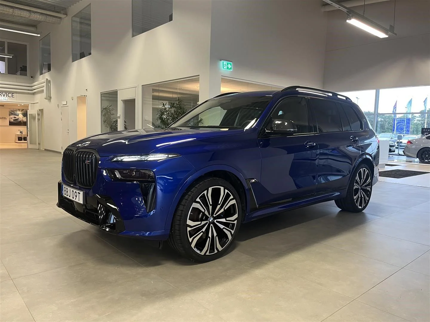 Оставляйте заявку на BMW X7 1,95% ränta M60i Drag Navi Panorama Värmare Head-Up B