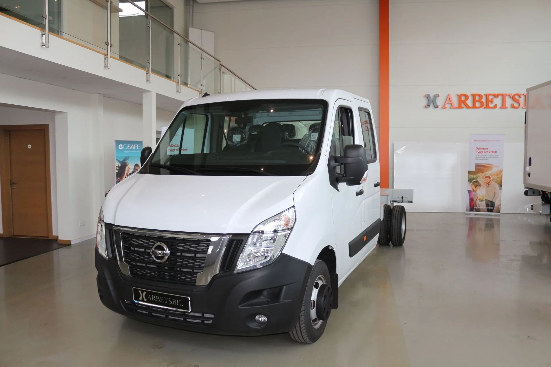 Оставляйте заявку на Nissan Interstar  Dubbelhytt